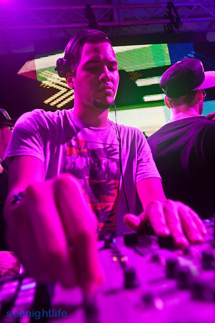 IMAGE: http://seenightlife.com/photos/11133/original_plu-2414.jpg?1301416223