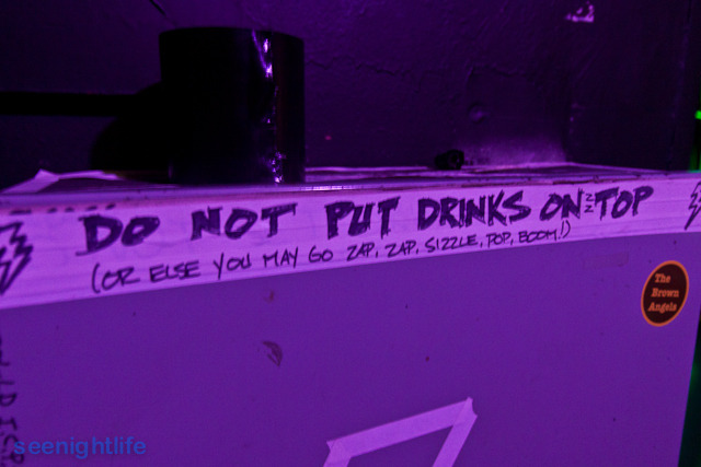 IMAGE: http://seenightlife.com/photos/11294/original_mke-3420.jpg?1302421642