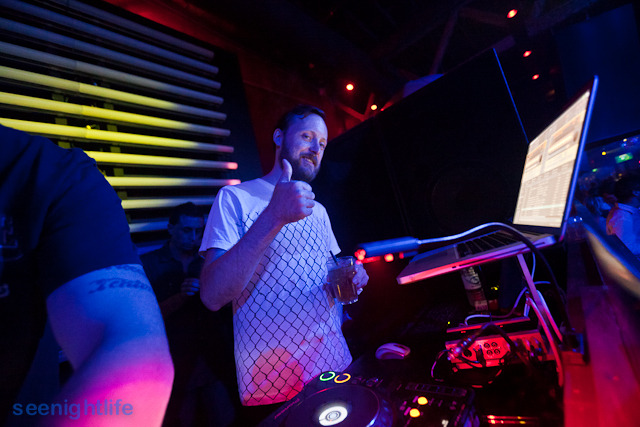 IMAGE: http://seenightlife.com/photos/11641/original_glenn-1622.jpg?1312833100