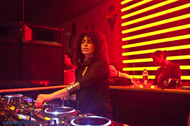 IMAGE: http://seenightlife.com/photos/16595/original_nm-3181.jpg?1329152934