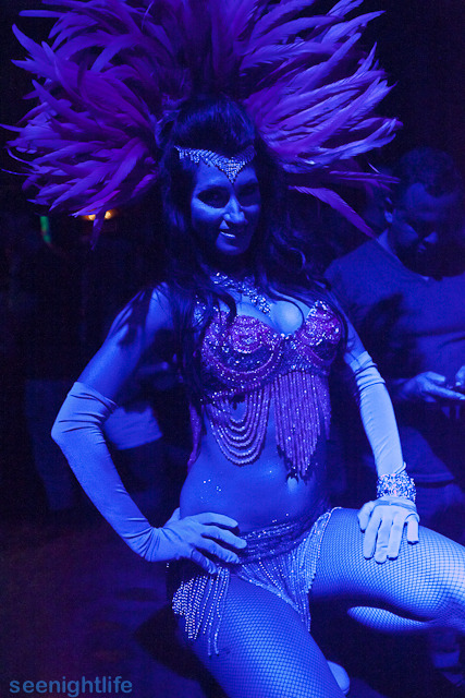 IMAGE: http://seenightlife.com/photos/16740/original_lazardi-3935.jpg?1329747099