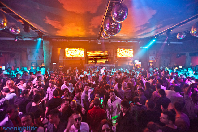 IMAGE: http://seenightlife.com/photos/17439/original_warm-6506.jpg?1331573686