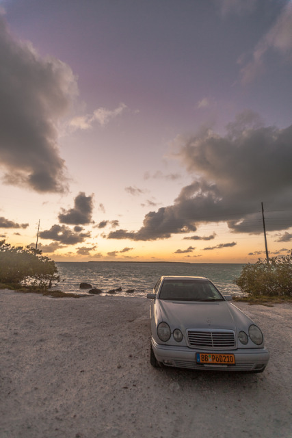 IMAGE: http://seenightlife.com/photos/19146/original_keys-4216.jpg?1335208097