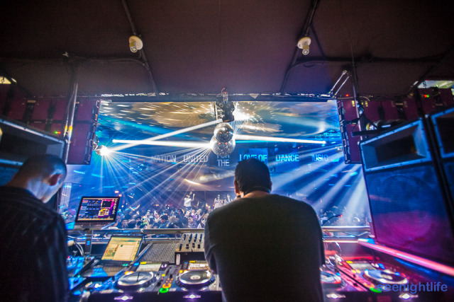 IMAGE: http://seenightlife.com/photos/19183/original_borisbday-3852.jpg?1335208132