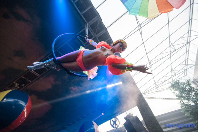 IMAGE: http://seenightlife.com/photos/36404/original_tmb-6003.jpg